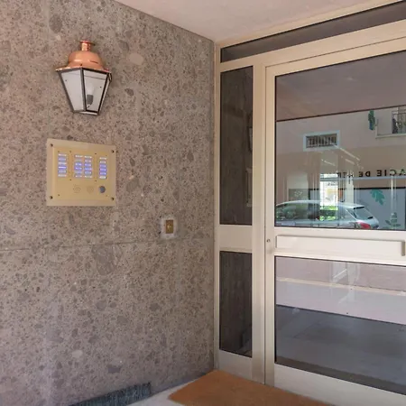 Presqu'ile-3 By Interhome Daire